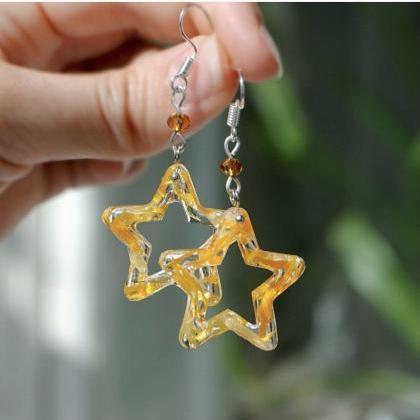 Cool star shape earrings with brigh..
