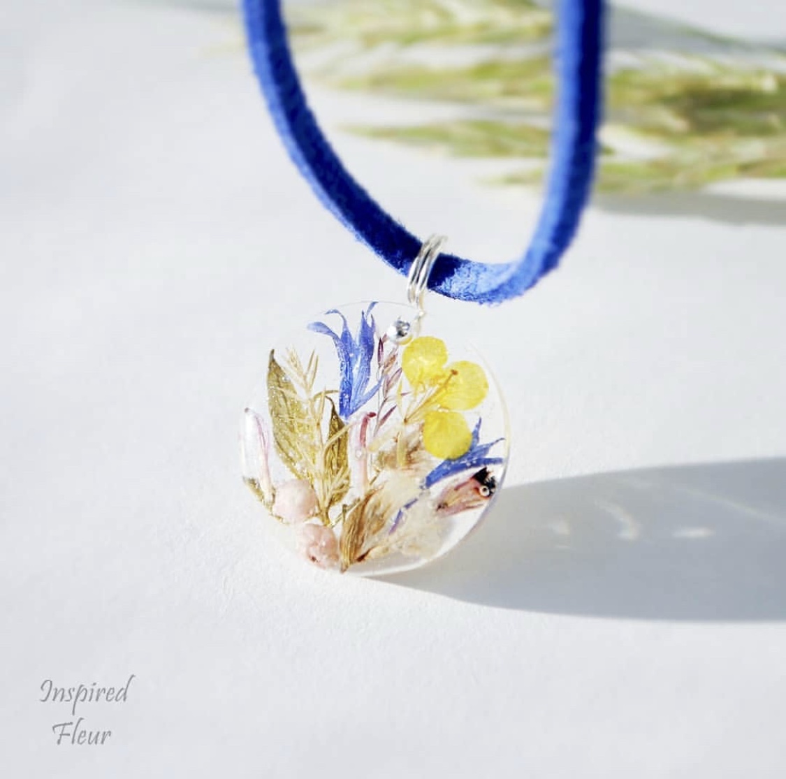 Laconic Pendant With A Floral Arrangement Necklace, Resin Necklace Jewelry
