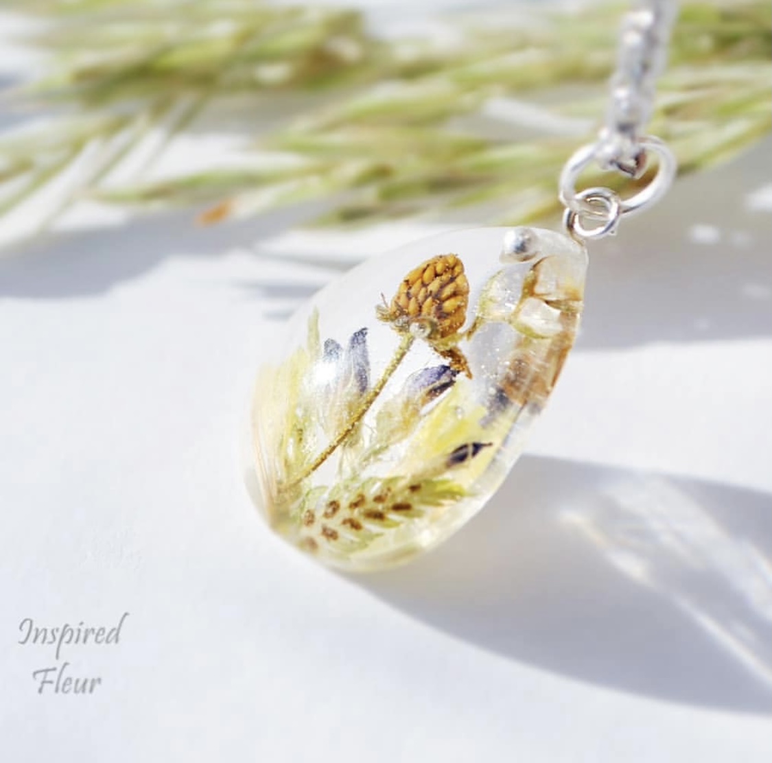 Drop pendant with mini glade necklace