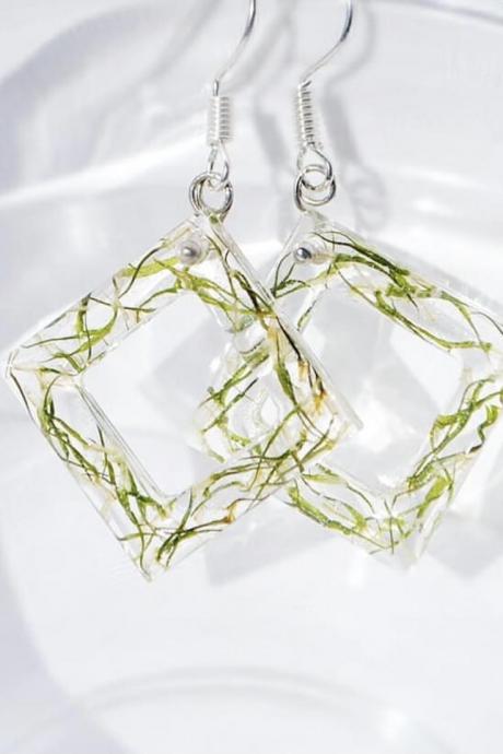 Diamond frames resin dangle earrings